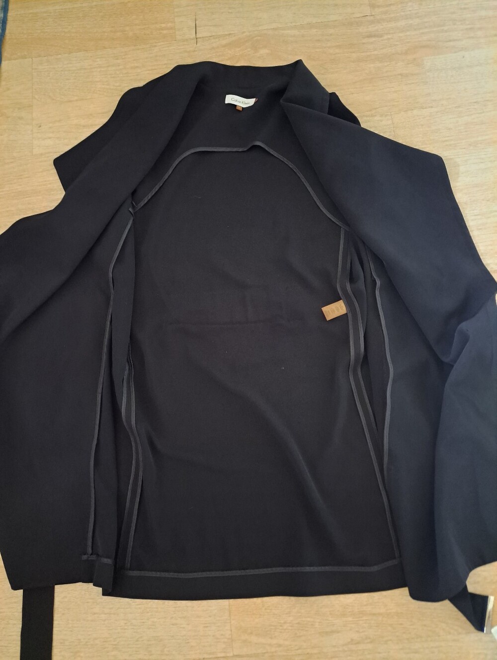 Calvin Klein Black V-Neck Sleeveless Belted Long Vest - Picture 5 of 13